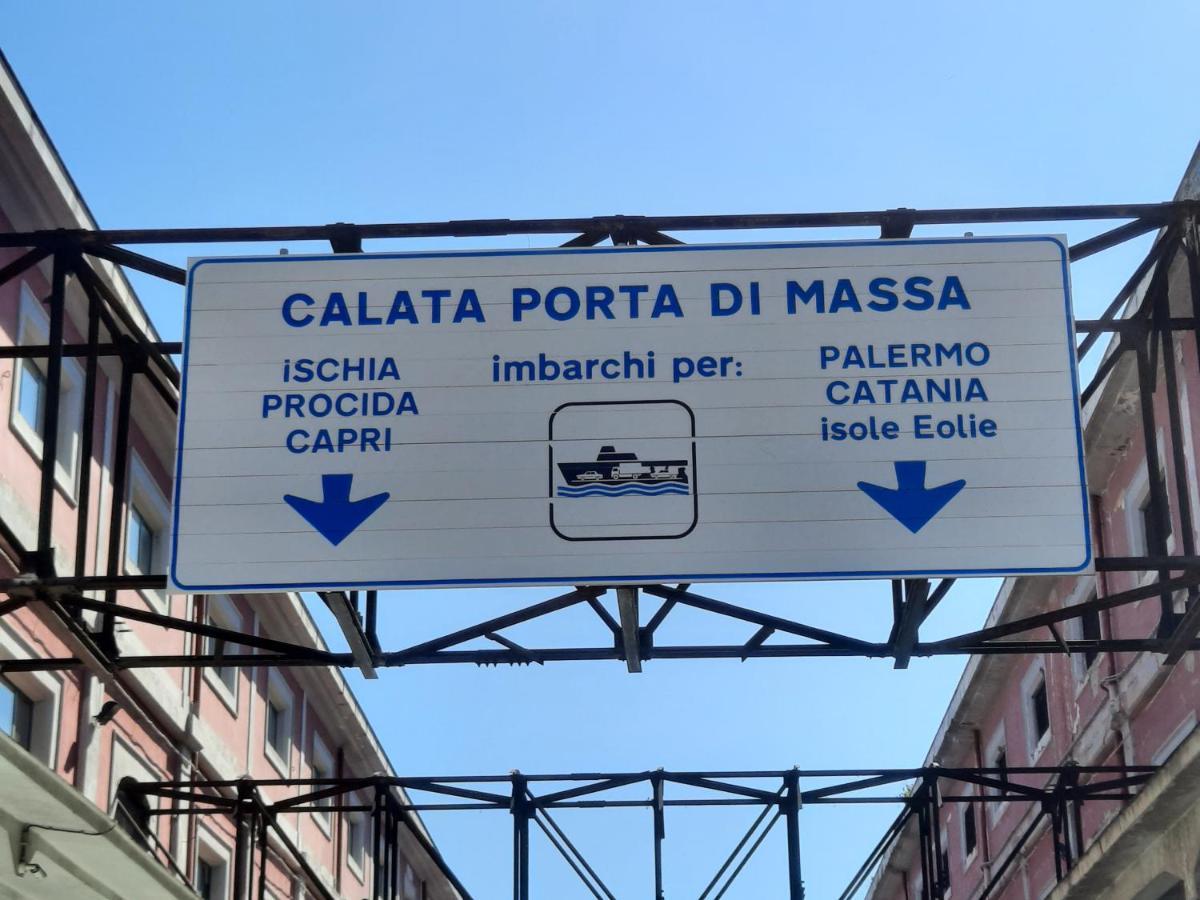 Napoli Central Loft ภายนอก รูปภาพ