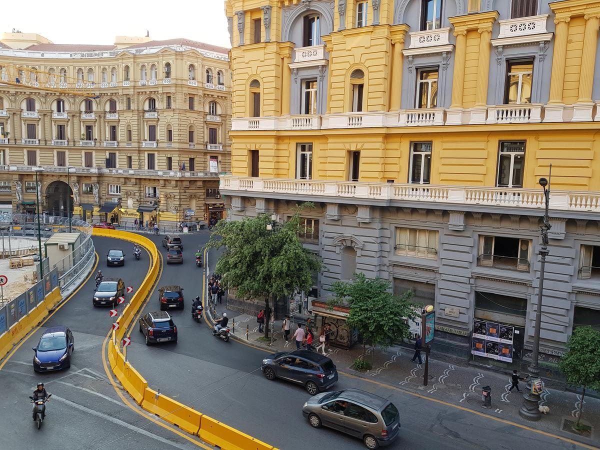 Napoli Central Loft ภายนอก รูปภาพ